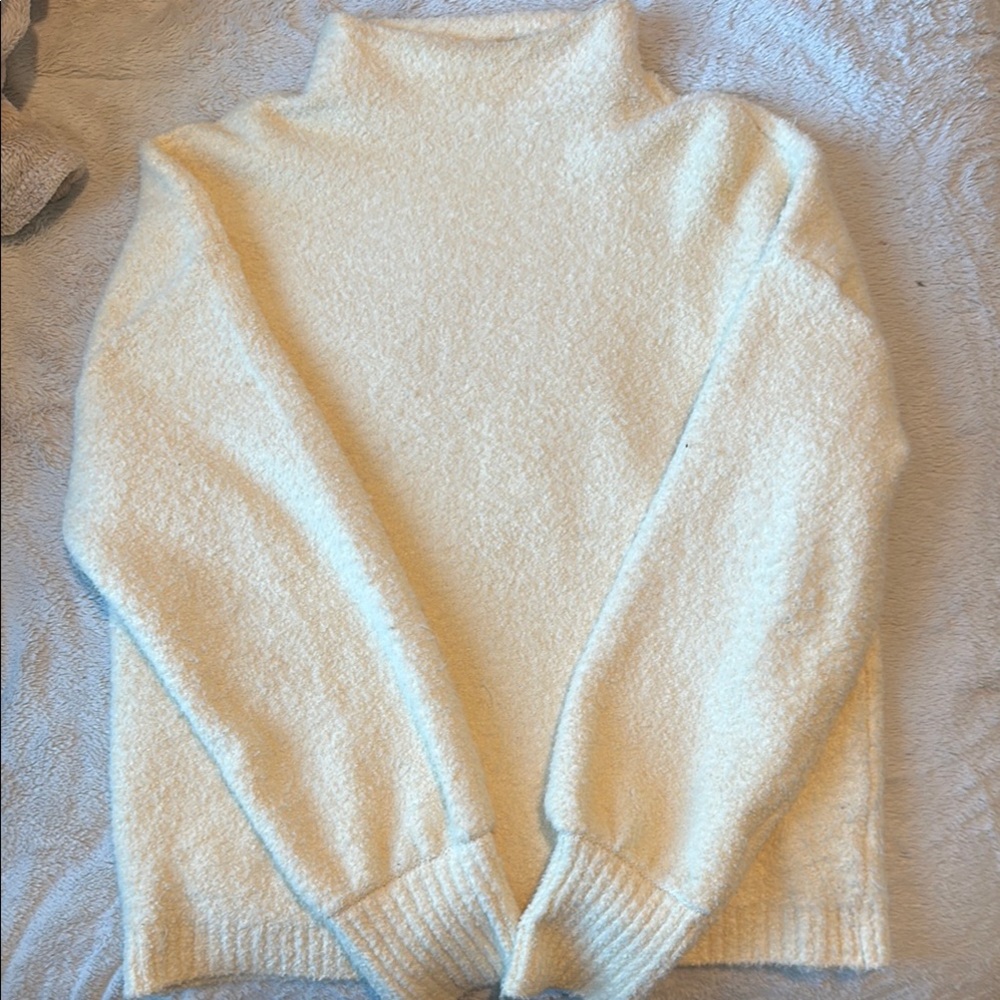 Marled Cream Cowl Turtleneck Sweater with Chunky Knit